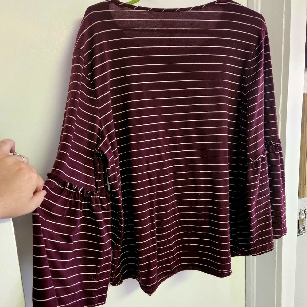 Van Heusen Bell Sleeve Blouse XL